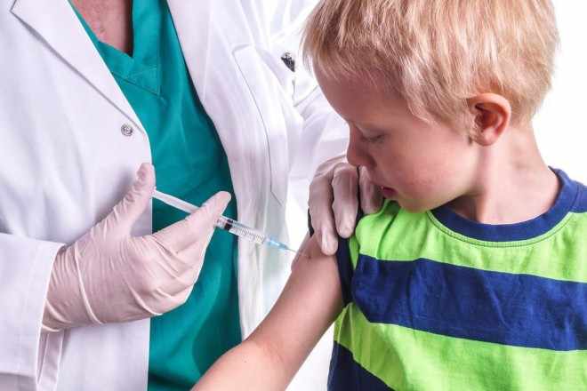 Прививка ребенку от клеща